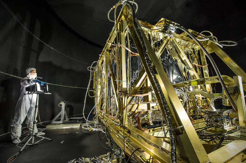 Illustration for article titled The Webb Telescope Construction Looks Like The World's Best Erector Set